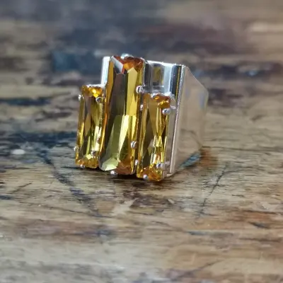 Debbie 3 crystal ring — photo 2