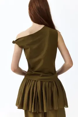 Top asymétrique avec détail noué - Vert kaki foncé — photo 2
