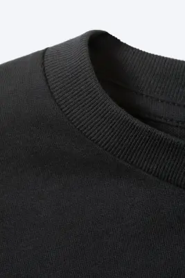 T-SHIRT COUPE AMPLE - Noir — photo 4