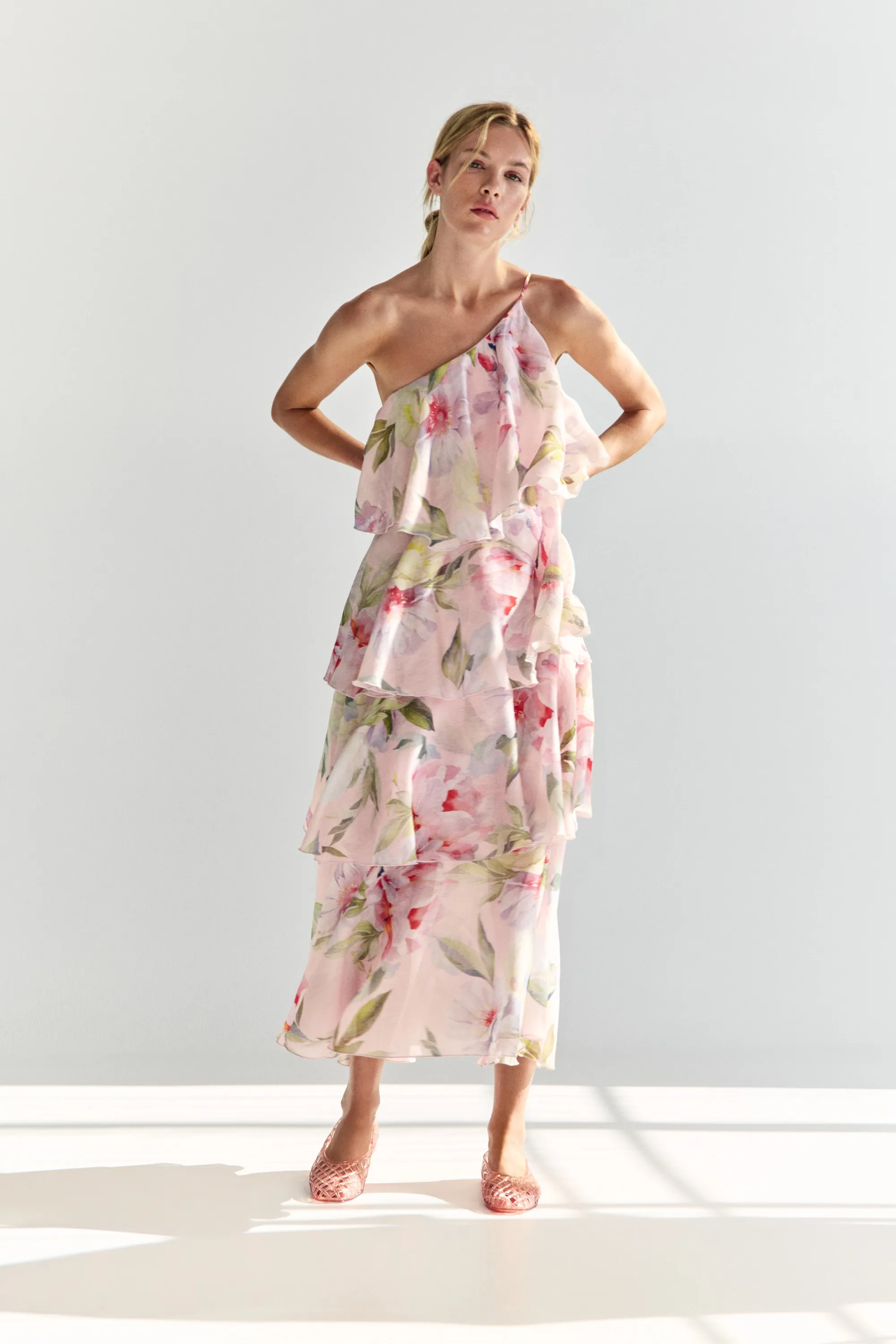 Robe asymétrique à étages en lin mélangé - Rose clair/fleuri