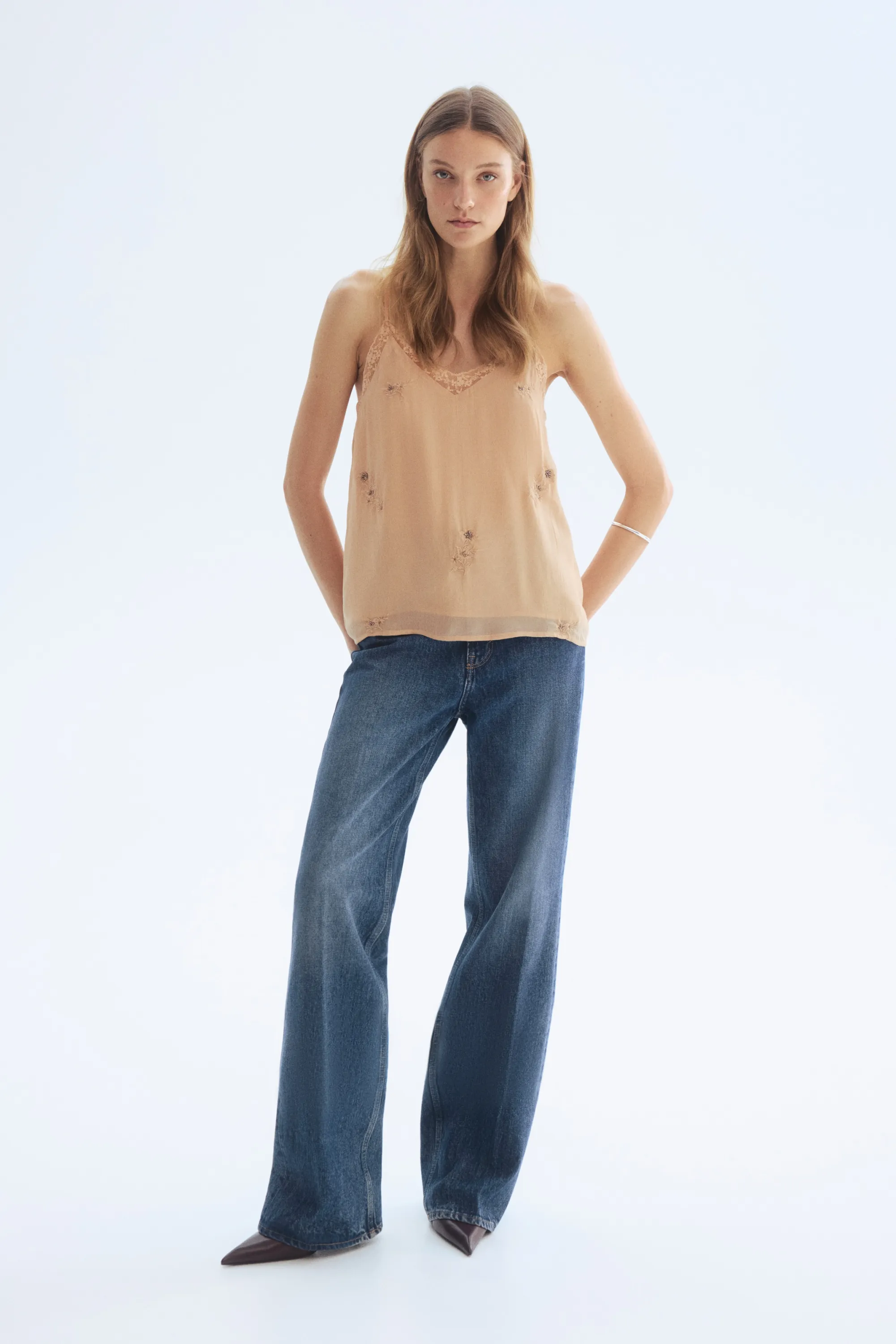 Top brodé à bretelles fines - Beige