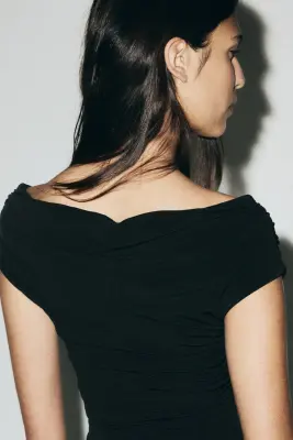 Robe épaules nues - Noir — photo 2