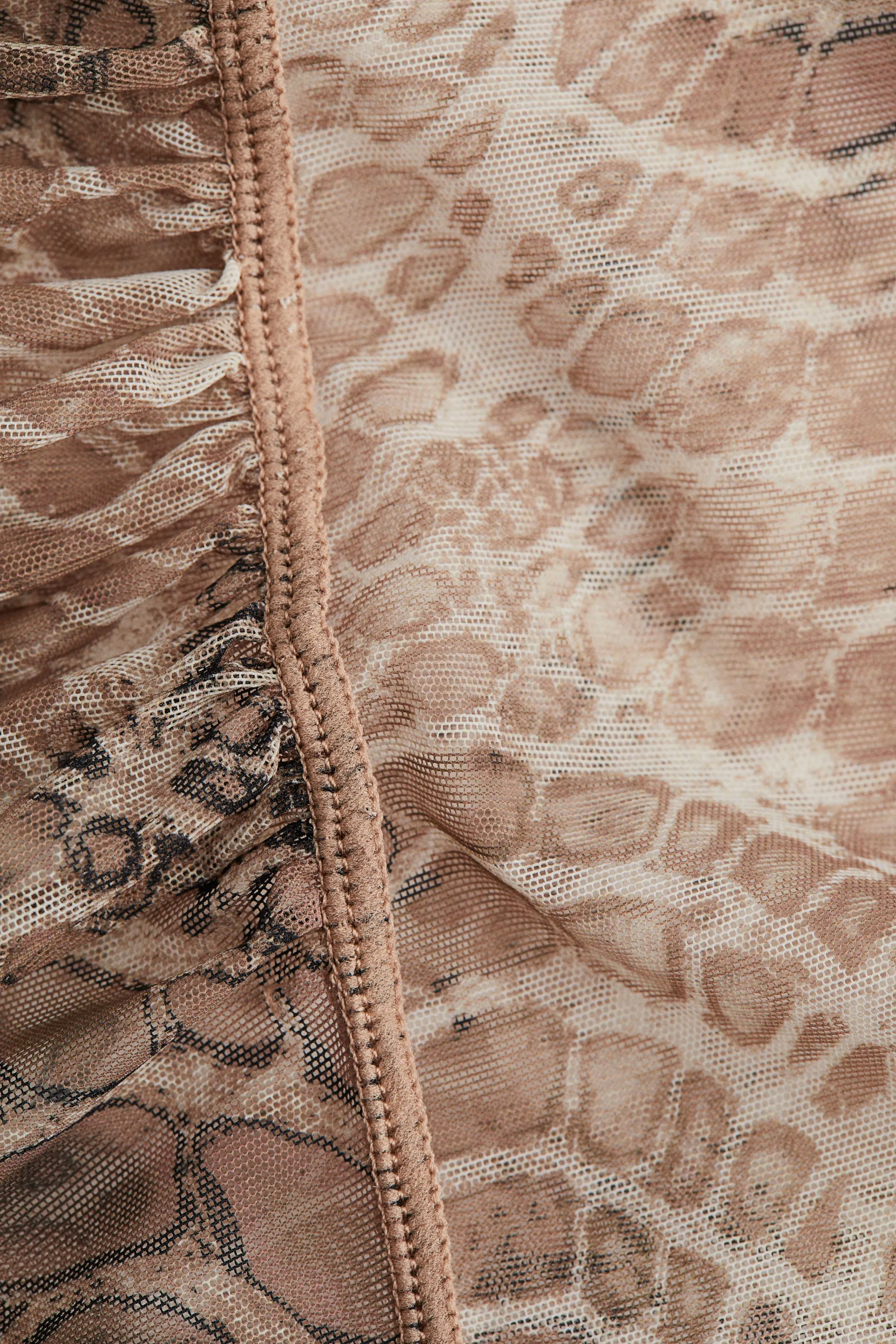 Top en mesh à effet drapé - Beige/motif