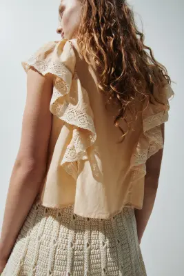 Blouse volantée avec dentelle - Beige clair — photo 2