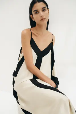 Robe à effet drapé avec bretelles fines - Beige clair/noir — photo 1