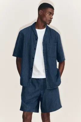 CHEMISE EN DENIM À FINES RAYURES - BLEU ENCRE / RAYURES — photo 1