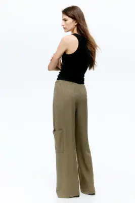 Pantalon cargo avec cordon de serrage - Vert kaki foncé — photo 2
