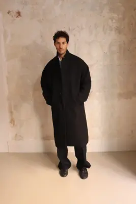 Bergfabel – MEN ARON COAT BFUC290/ 275 – BLACK — photo 3
