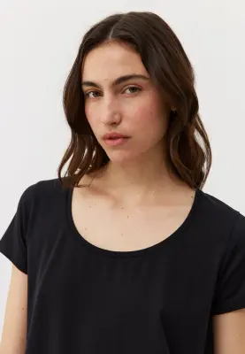 Le t-shirt Tencel - Noir — photo 2