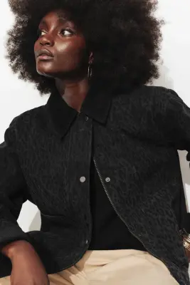 Veste courte léopard Femme — photo 2