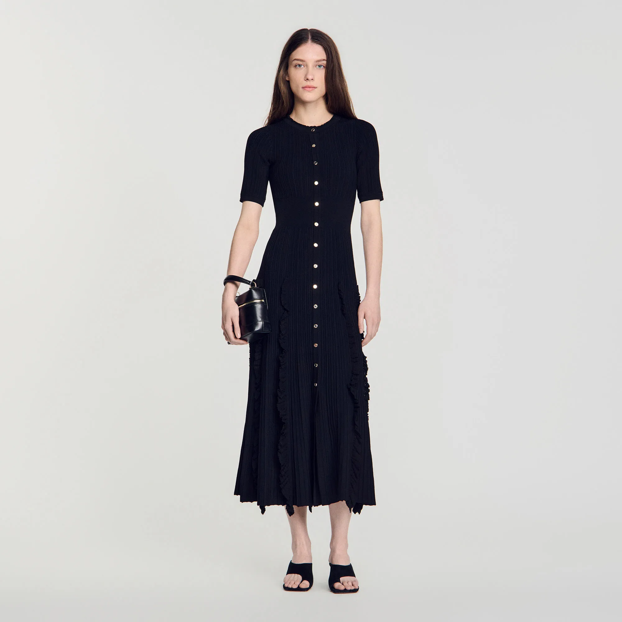 Robe longue en maille à volants