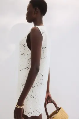 Robe de plage en coton avec broderie anglaise - Blanc — photo 4