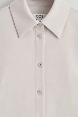 CHEMISE AJUSTÉE ET SCULPTÉE - GRIS CLAIR — photo 5
