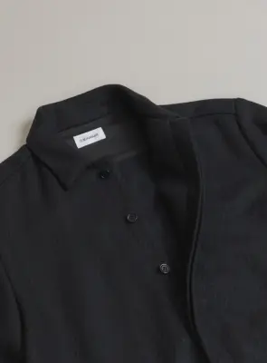 Jacket with Zipped Flap Pockets in Navy Blue Wool & Cashmere — photo 4