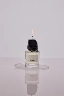 (eau de parfum rechargeable) Milky No Way - Poivre noir, Lait de Noisette, Bois de Santal — photo 2