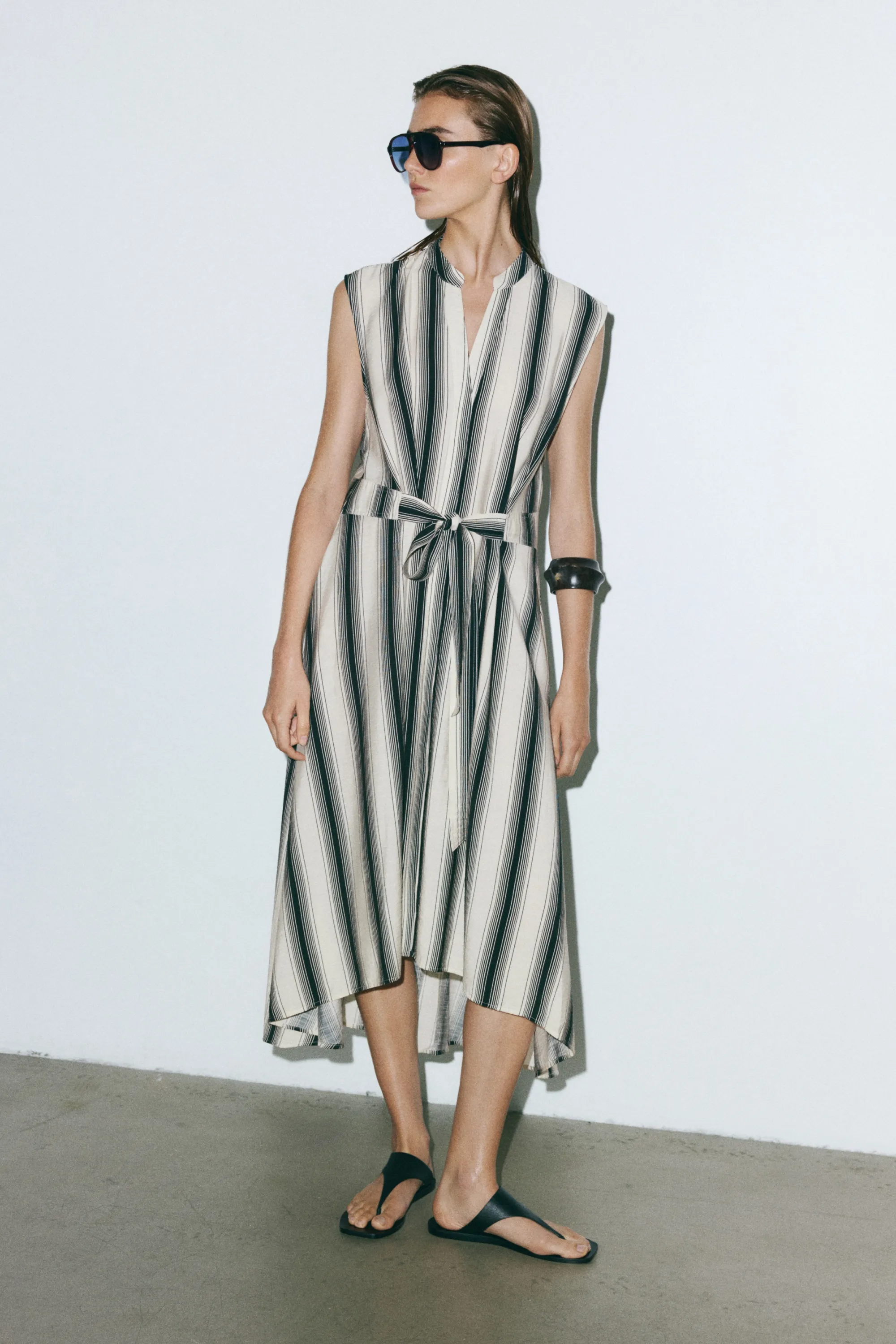 Robe chemise avec ceinture à nouer - Crème/rayures noires