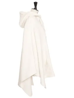 Veste cape longue en laine blanc neige avec capuche Spring 2017 Prix boutique 2500€ — photo 3