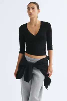 Top à encolure en V en viscose - Noir — photo 1