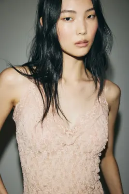 Top à bretelles fines avec dentelle - Beige — photo 1
