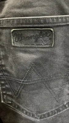 Jean noir Wrangler — photo 4