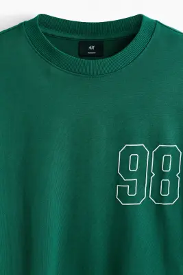 T-shirt imprimé Oversized Fit - Vert foncé/98 — photo 5