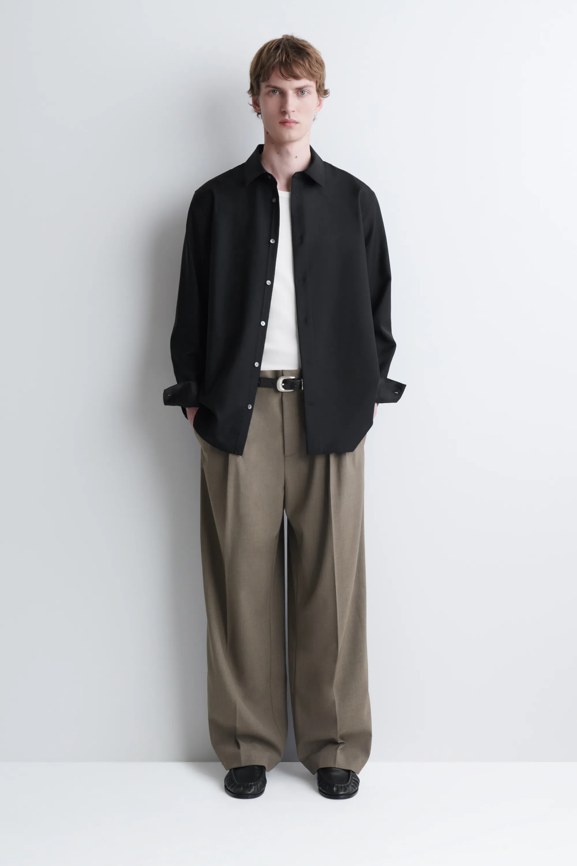 CHEMISE DÉCONTRACTÉE EN SERGÉ DE LAINE - NOIR