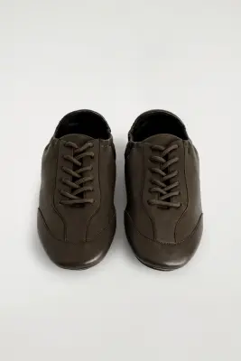 BASKETS FAÇON BALLERINES EN CUIR - BRUN FONCÉ — photo 2
