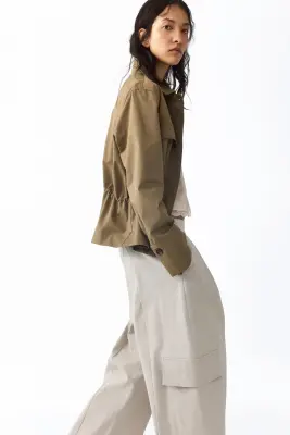 Pantalon cargo avec détails croisés - Beige clair — photo 2