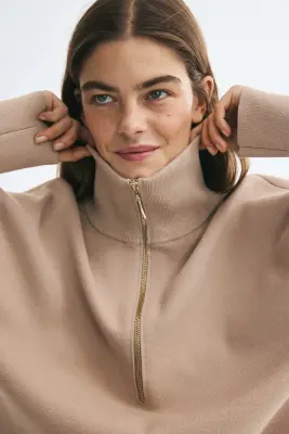 Pull en maille fine avec col zippé - Beige — photo 3