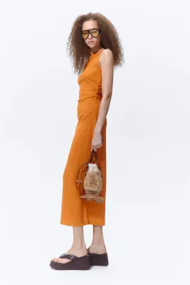 Robe froissée avec encolure bateau - Orange — photo 3