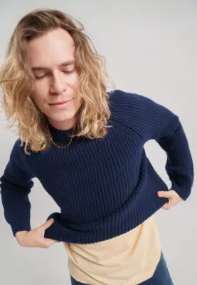 Le pull côtelé - Bleu marine — photo 2