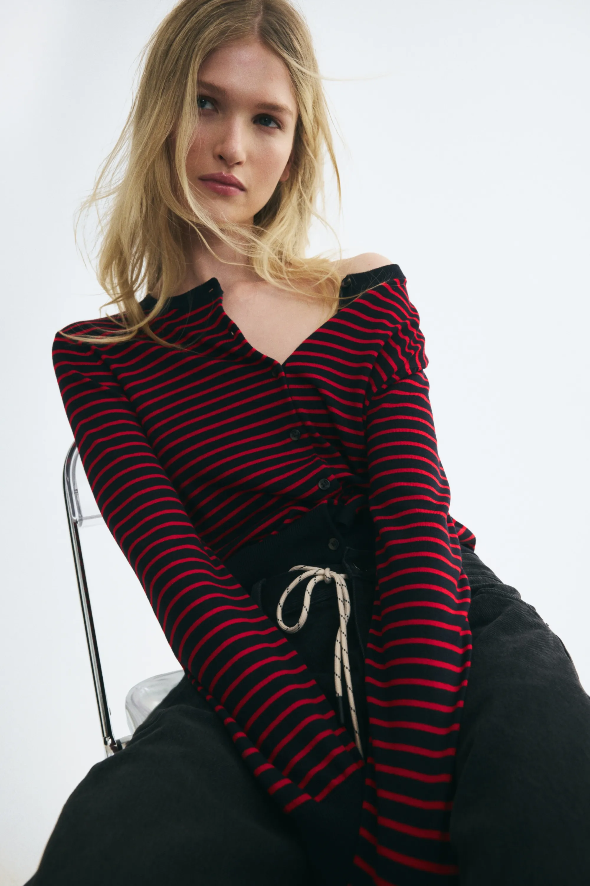 Gilet en maille de viscose mélangée - Bleu marine/rayures rouges