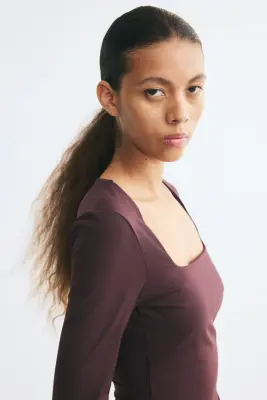 Top en jersey avec encolure carrée - Rouge prune — photo 2