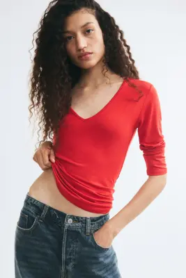 Top à encolure en V en viscose - Rouge — photo 2