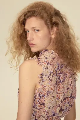 Top volanté en lyocell - Violet foncé/fleuri — photo 4