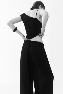 Pantalon à cordon avec jambes ballon - Noir — photo 2