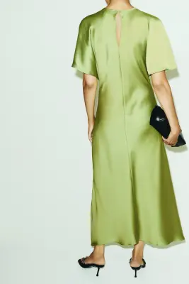 Robe midi en satin - Olive green — photo 3