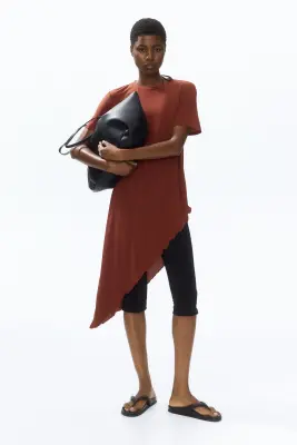 Long T-shirt asymétrique - Brun rouille — photo 1