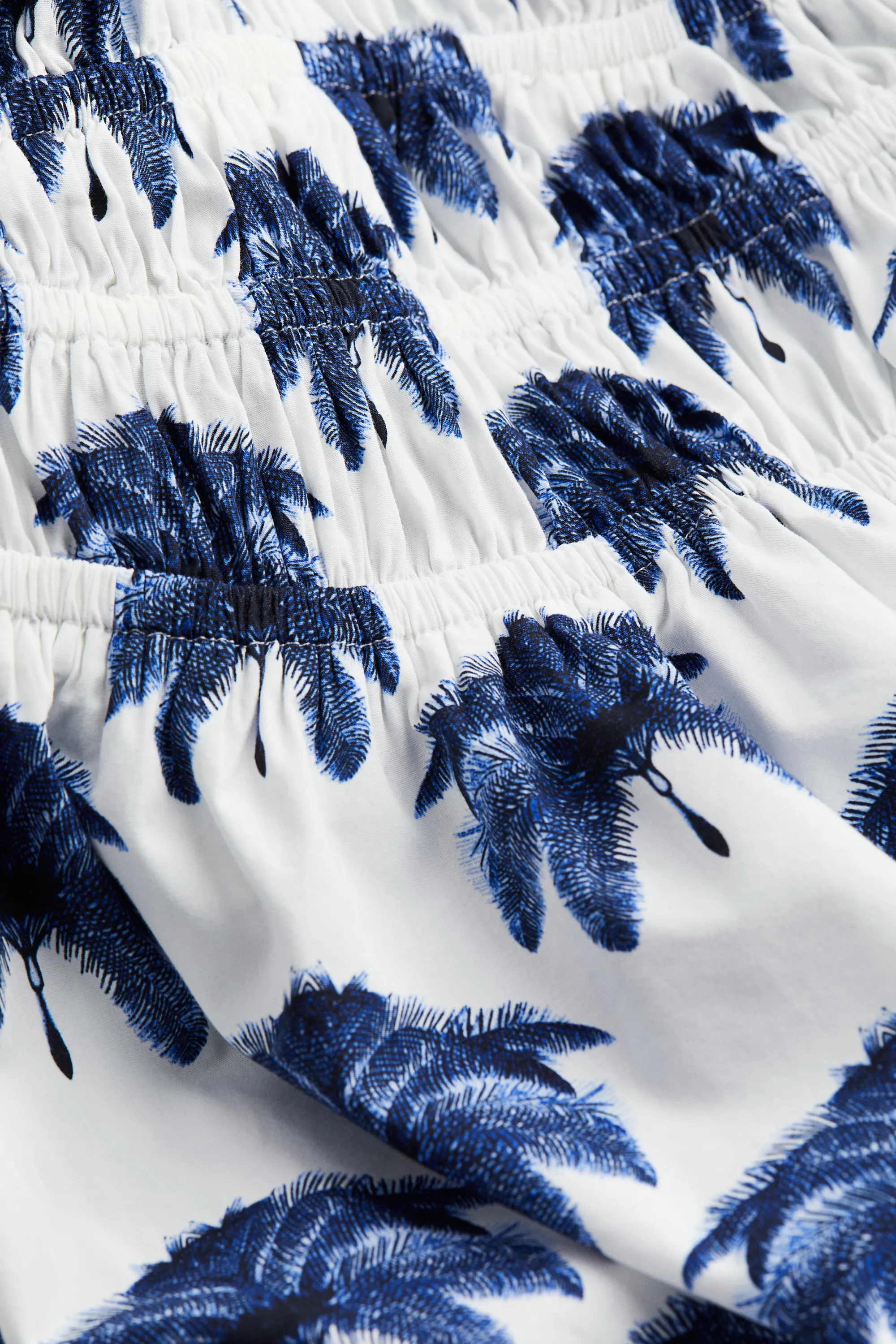 Robe à taille smockée - Blanc/motif bleu