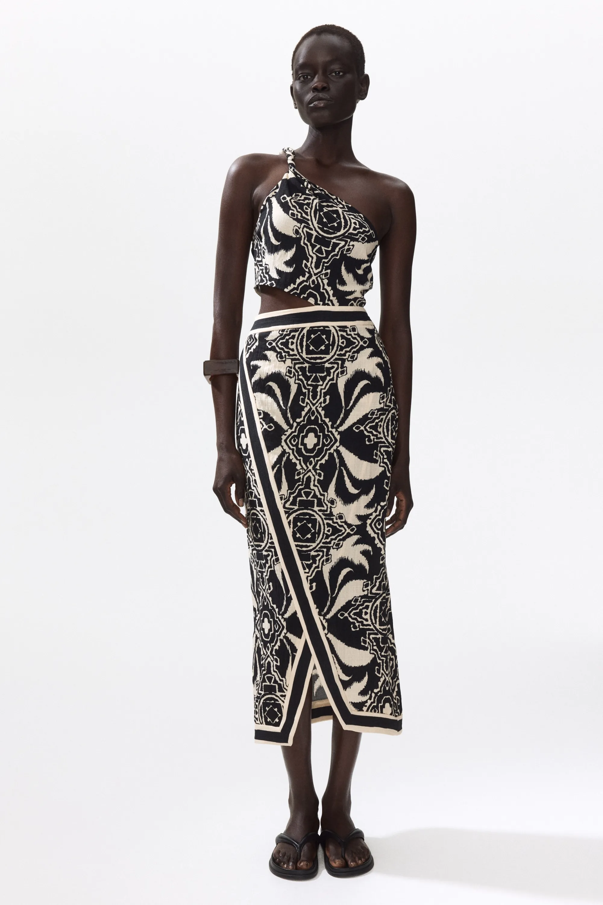 Robe asymétrique découpée - Beige clair/motif
