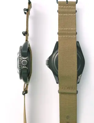 VAGUE WATCH BLACK SUB OLIVE AND BLACK NYLON — photo 3