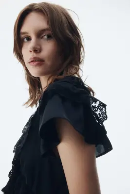 Blouse volantée en satin - Noir — photo 2