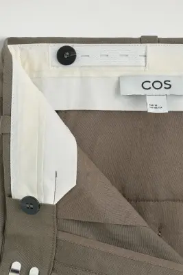 FLUID PLEATED STRAIGHT-LEG TROUSERS - BEIGE FONCÉ — photo 5