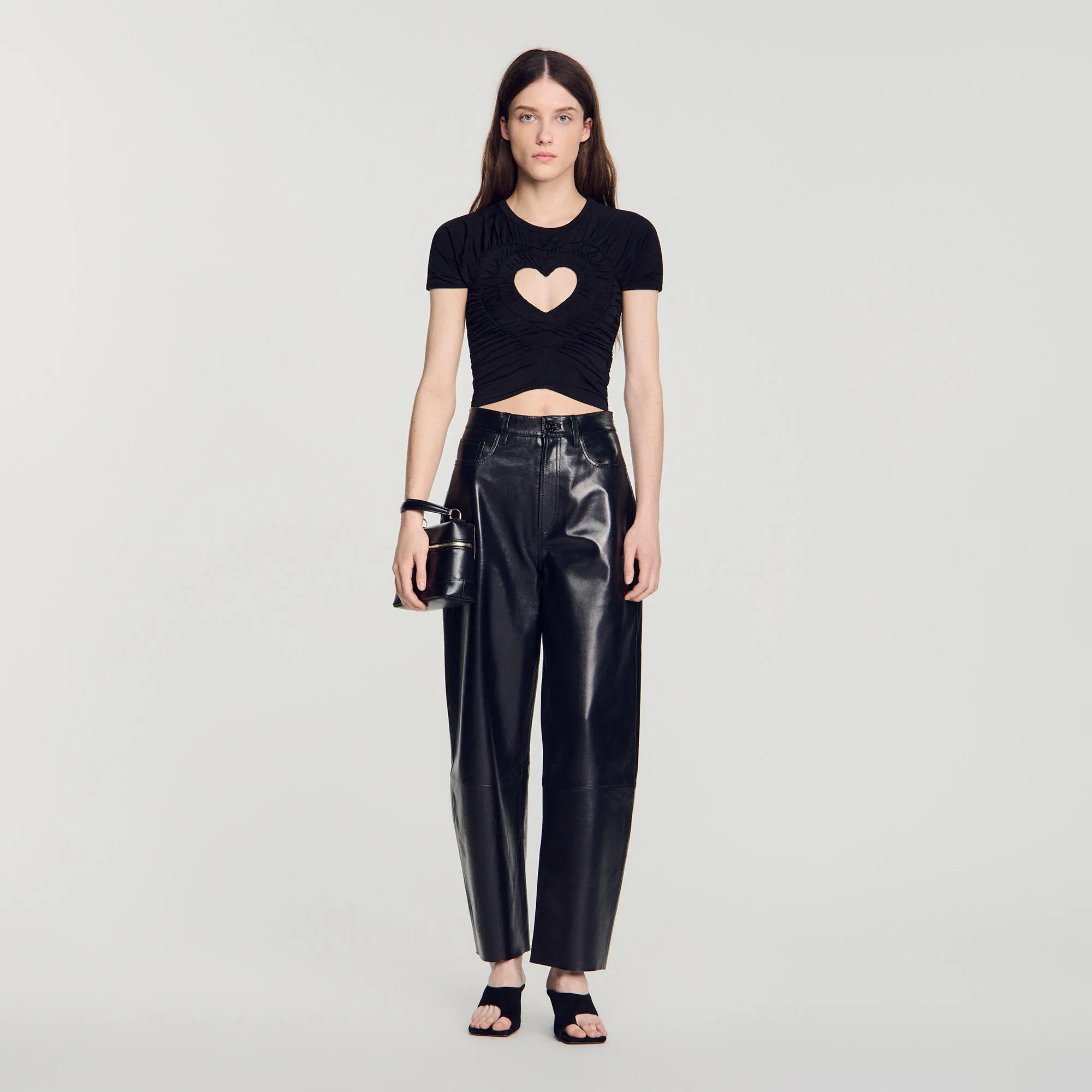 T-shirt court froncé cœur