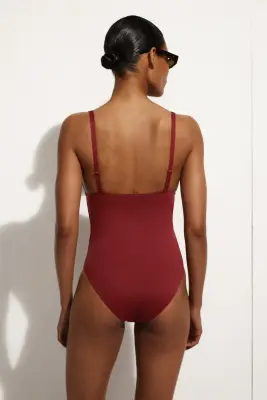 MAILLOT DE BAIN EN NÉOPRÈNE À DÉCOLLETÉ V - ROUGE PROFOND — photo 2