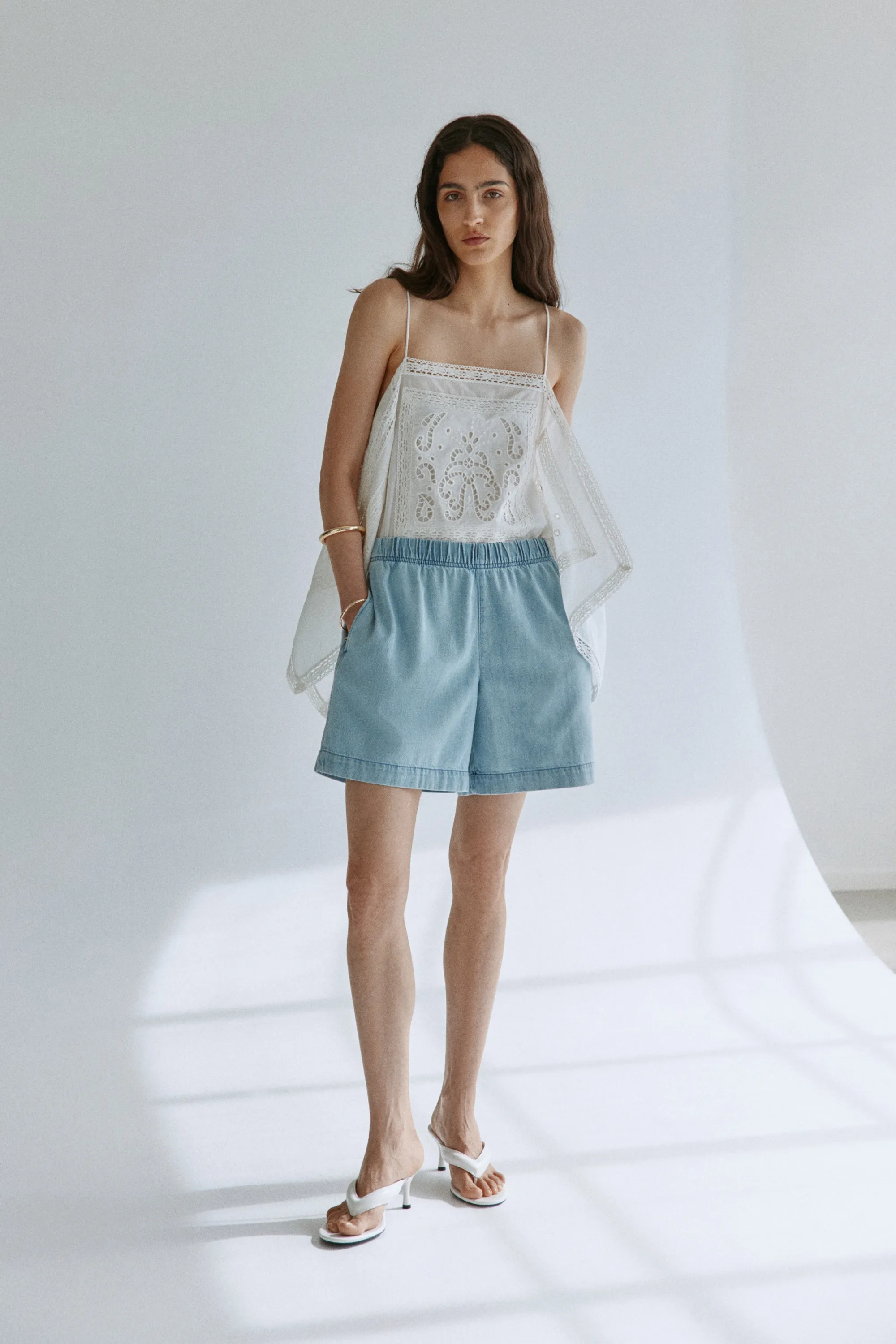 Short en denim avec taille élastique - Bleu denim clair