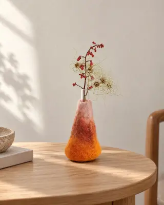 Soliflore Wool Vase Volcano en laine – Aveva