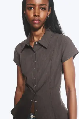 Chemise Slim Fit en crêpe - Taupe foncé — photo 1