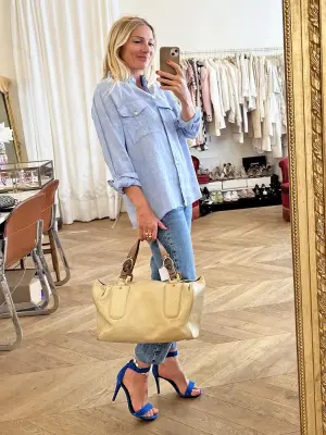 Sac duffle bag en cuir beige, anse marron noisette et pierre rouge bordeaux Px boutique 1500€ — photo 3