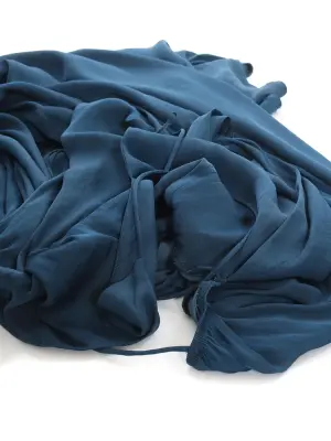 Robe longue dos nu à fines bretelles décolleté et ceinture ruban en satin bleu canard Taille 36 — photo 5